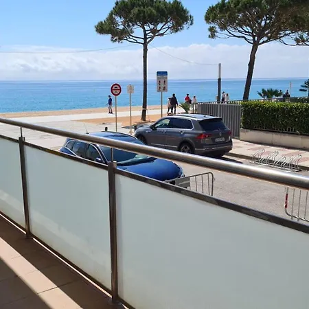 Apartamento En Primera Linea De Mar Con Parking Onades * Platja d'Aro