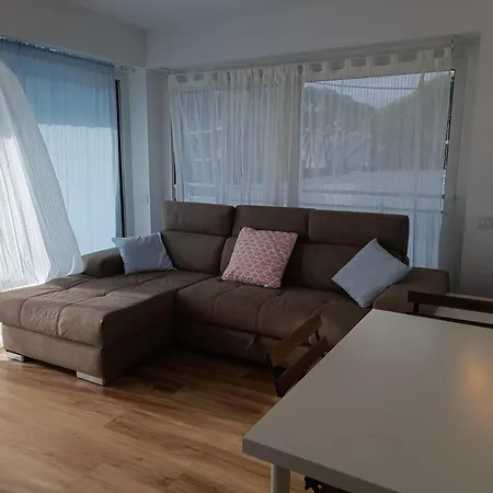 Apartamento En Primera Linea De Mar Con Parking Onades Apartment *